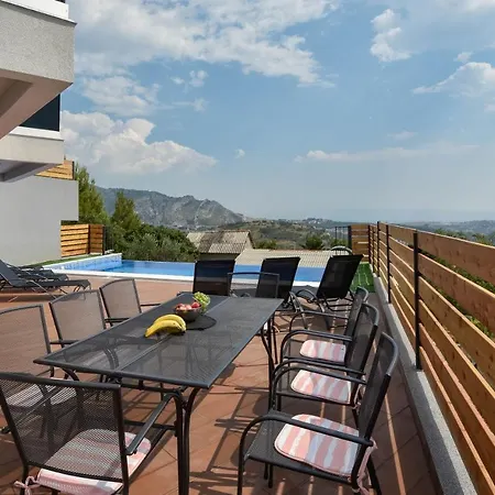Alfa & Omega Villa Klis