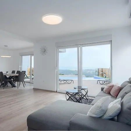 Alfa & Omega Villa Klis